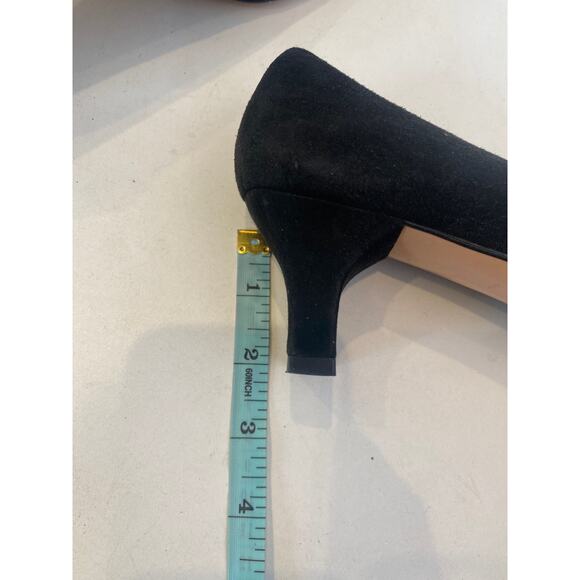 Salvatore Ferragamo Boutique Black Velour Square Toe Heels Sz 7 AA Narrow - Picture 8 of 8